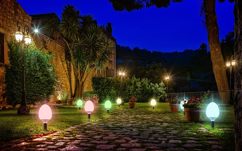 Venkovní zahradní vánoční večírek Abs solární dekorativní světlo s tvarem koule