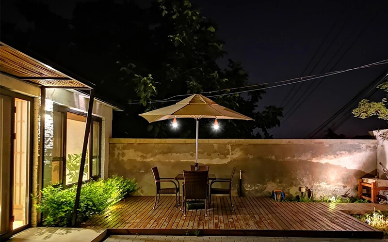 Bombillas LED solares ABS recargables portátiles para exteriores para acampar