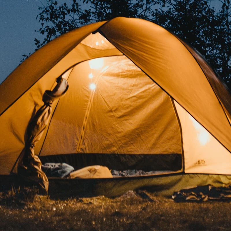 Lumière de camping solaire rechargeable de secours d'intérieur extérieur avec 2 ampoules