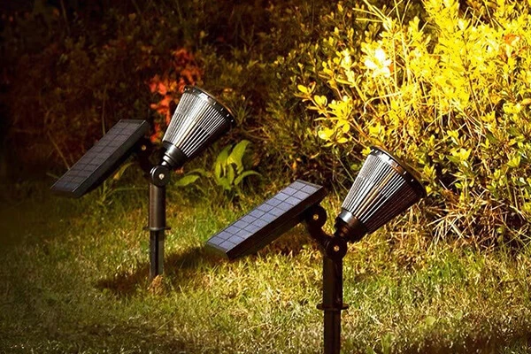 Shaping the Environment with Solar Lighting
