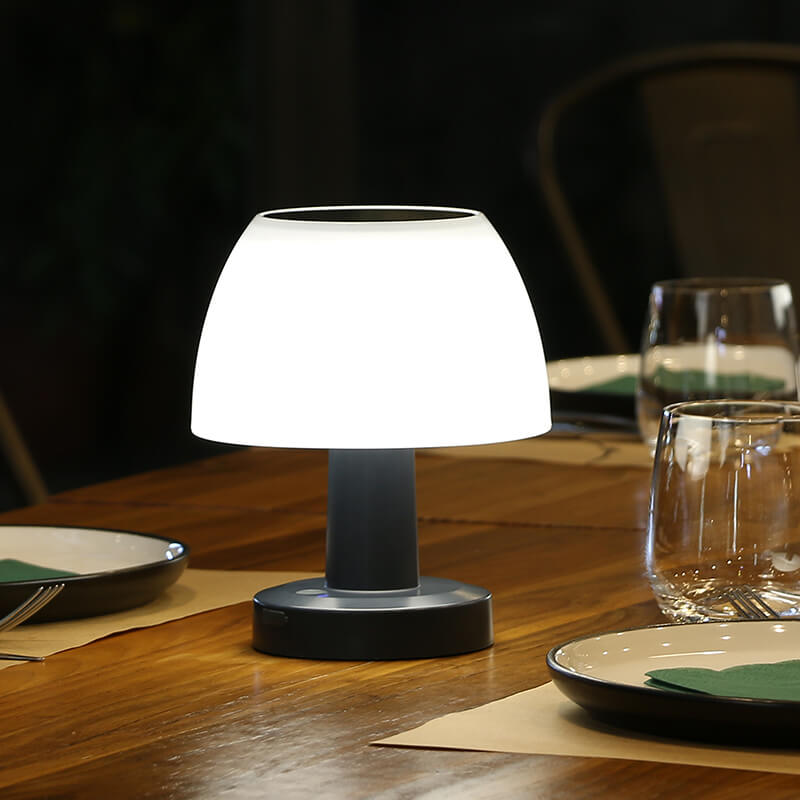 Lampada da tavolo solare a LED ricaricabile di tipo C per interni ed esterni