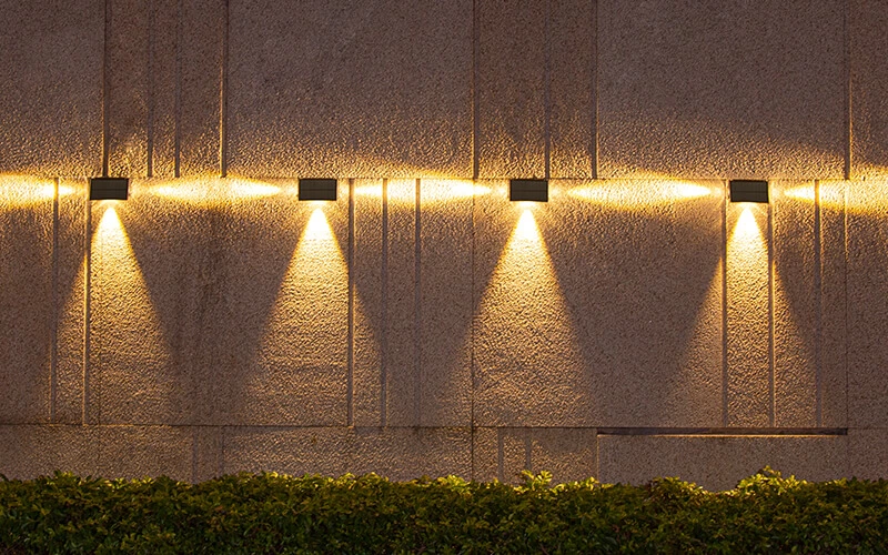 Three-sided Illumination Solar Fence Wall Light