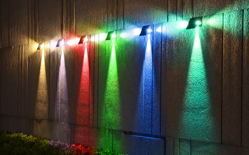 Three-sided Illumination Solar Fence Wall Light